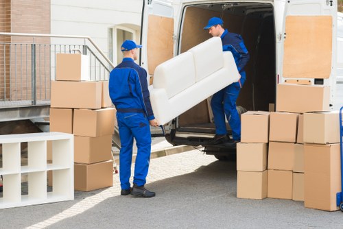 Removal van service for local house moves in Mottingham