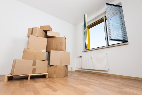 Local moving vehicle serving homes and businesses in Mottingham